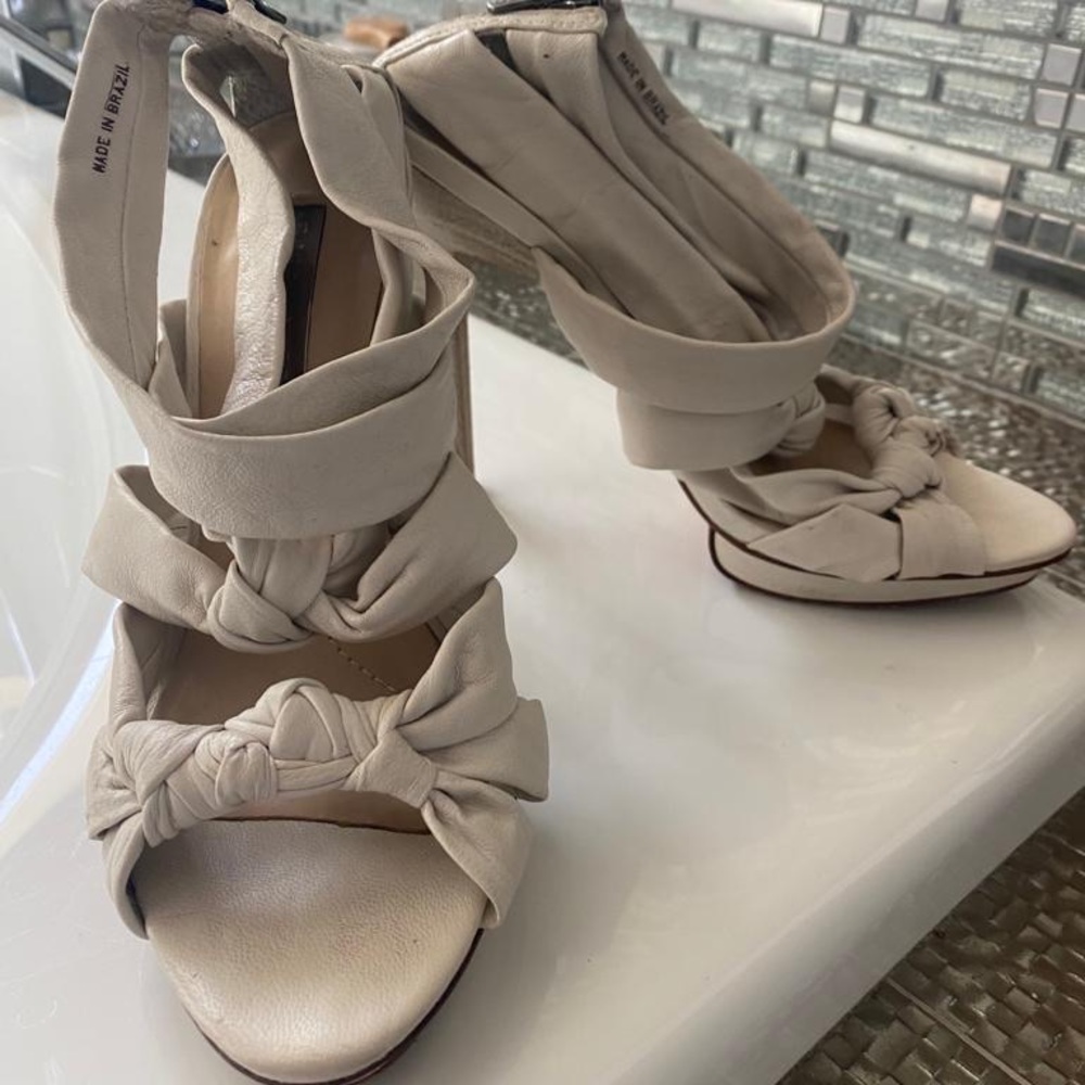 BCBG Maxazria leather heels